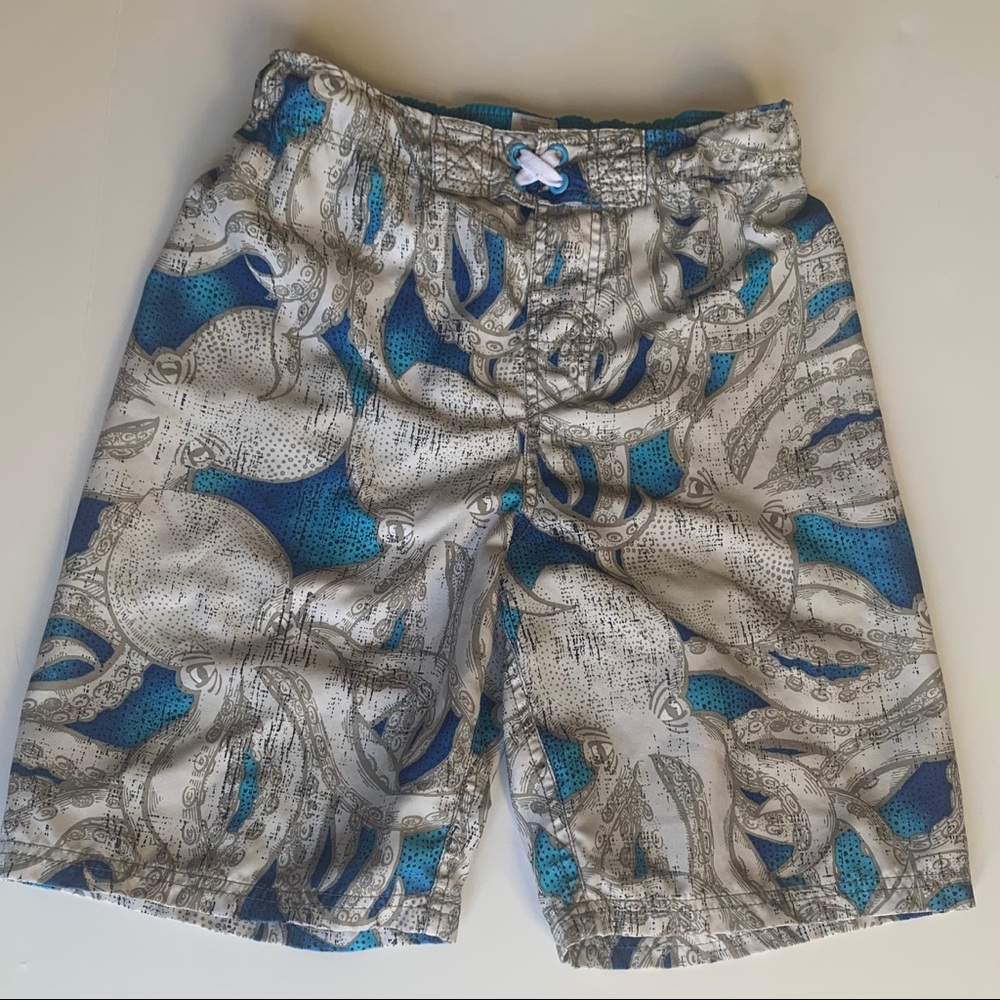 EUC Cherokee Boys Large Swim Trunks